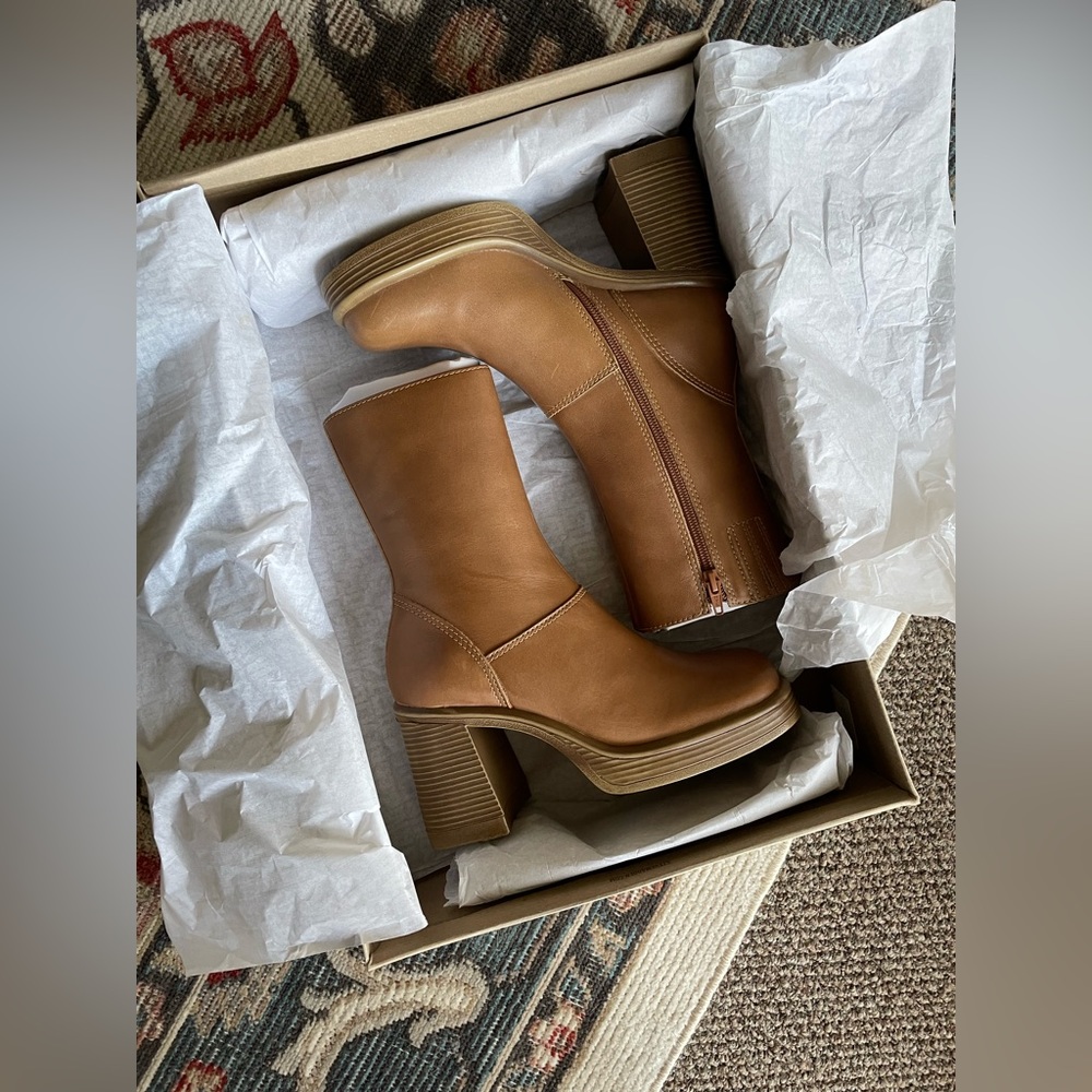 Steve Madden Fantsie Leather Boot